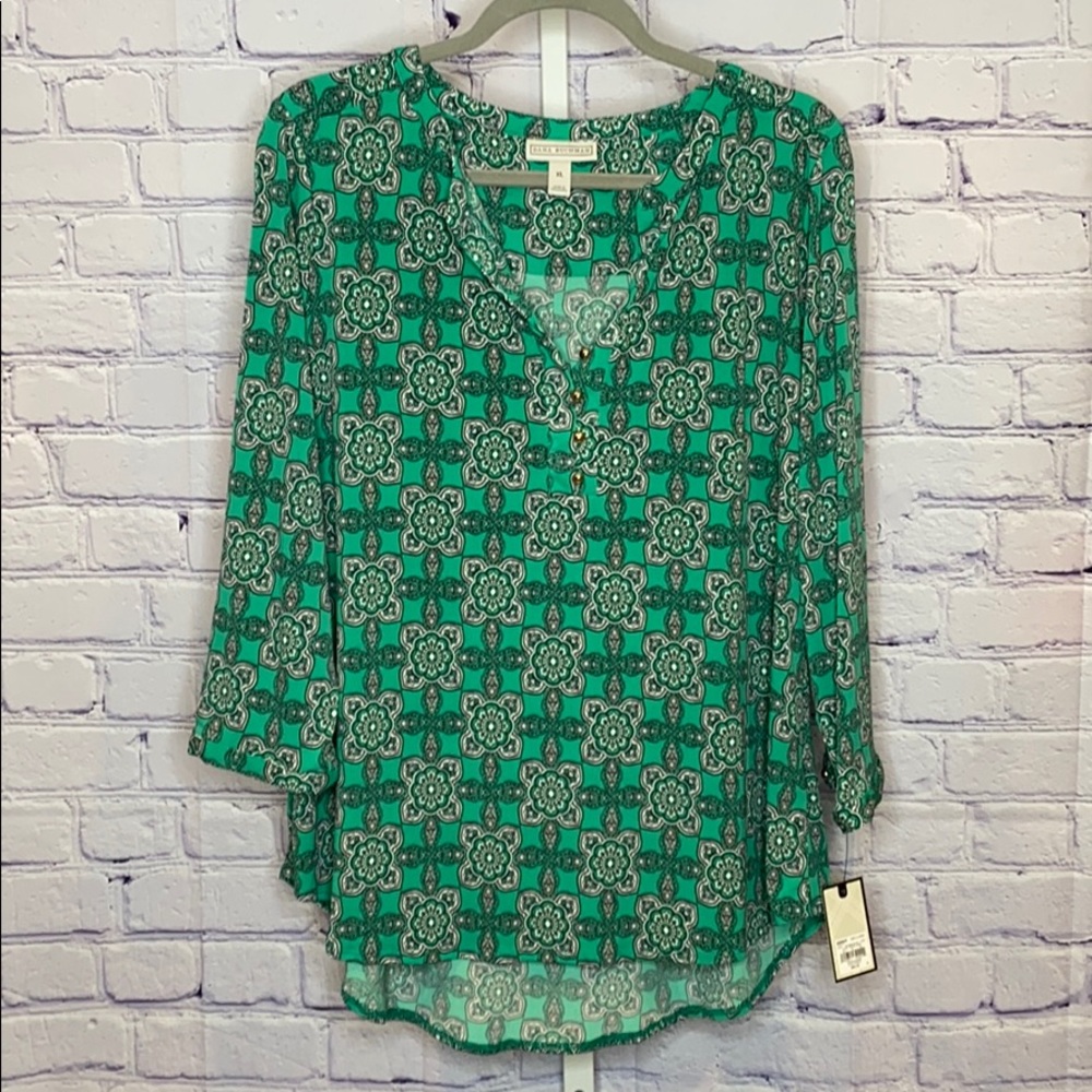 Green pattern top 🪀